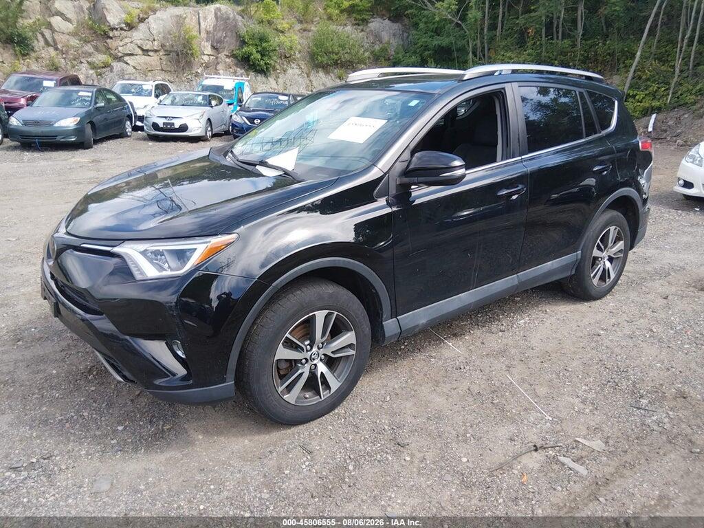 2T3RFREVXJW744748 2018 TOYOTA RAV4 photo no. 2