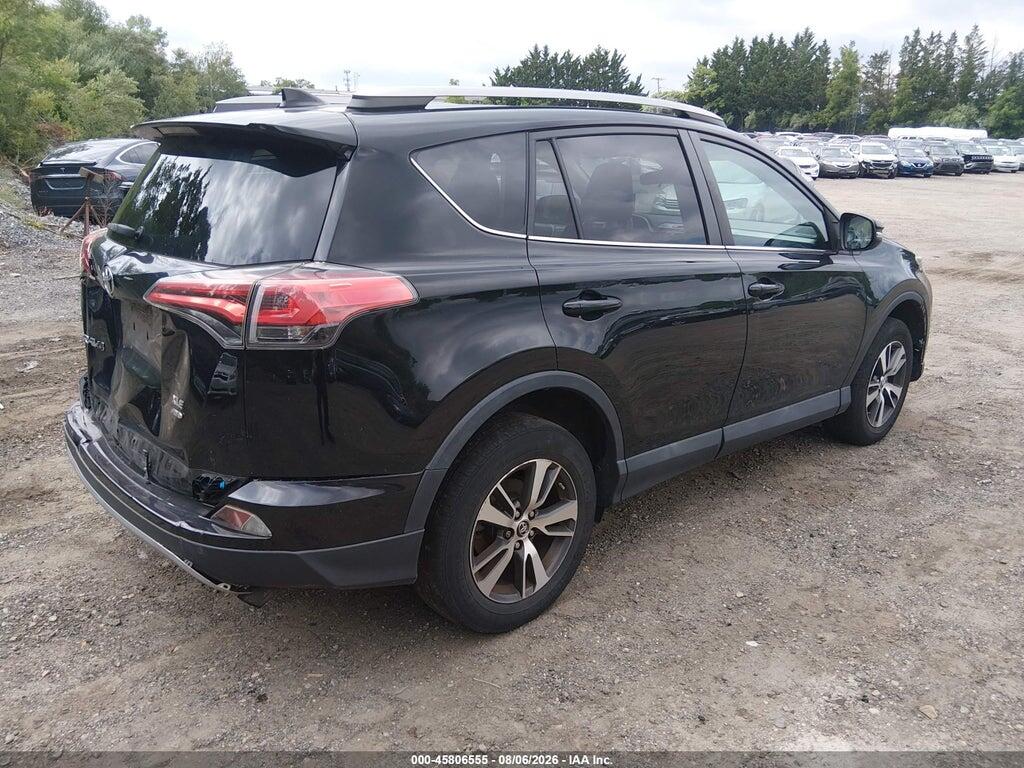 2T3RFREVXJW744748 2018 TOYOTA RAV4 photo no. 4