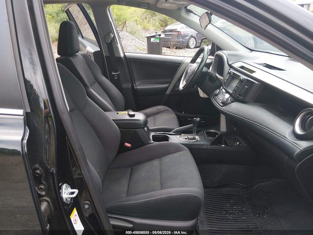 2T3RFREVXJW744748 2018 TOYOTA RAV4 photo no. 5