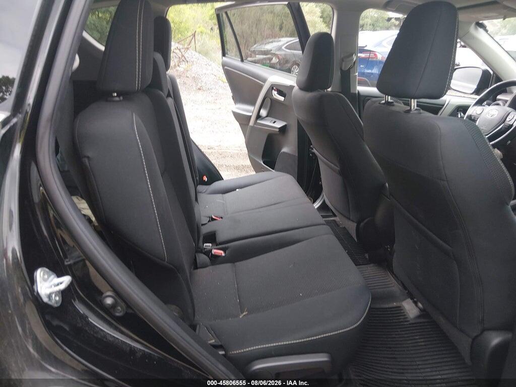 2T3RFREVXJW744748 2018 TOYOTA RAV4 photo no. 8