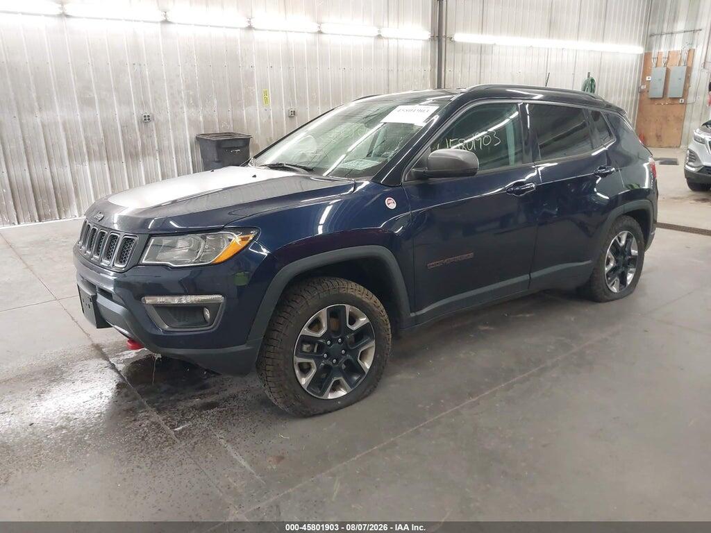 3C4NJDDB4JT207582 2018 JEEP COMPASS photo no. 2
