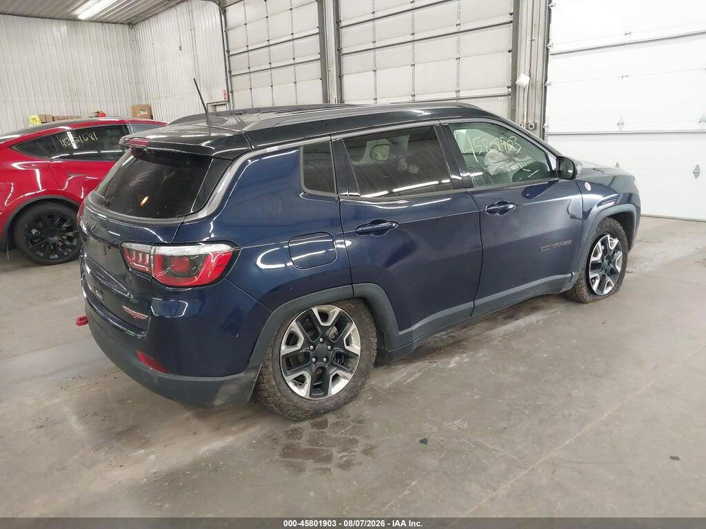 3C4NJDDB4JT207582 2018 JEEP COMPASS photo no. 4