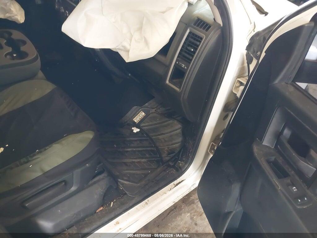 1C6RR7FG7JS320536 2018 RAM 1500 photo no. 5