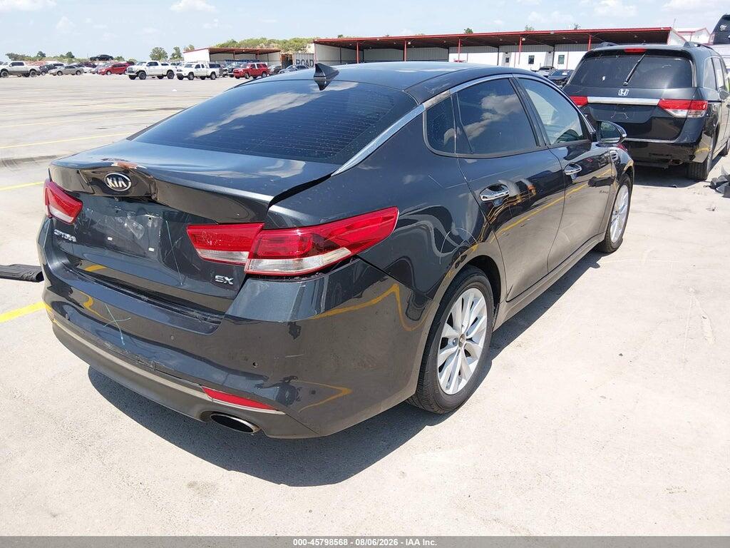 5XXGU4L38JG212080 2018 KIA OPTIMA photo no. 4