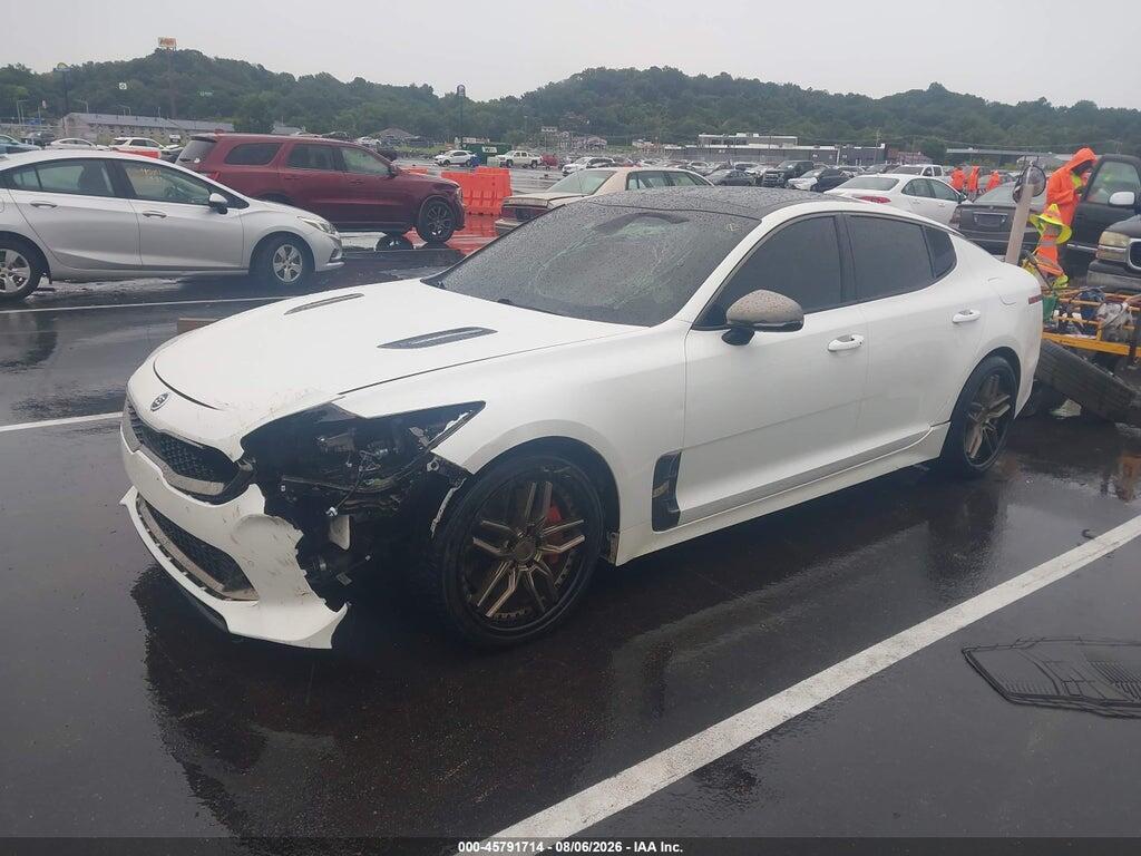 KNAE55LC8J6018008 2018 KIA STINGER photo no. 2