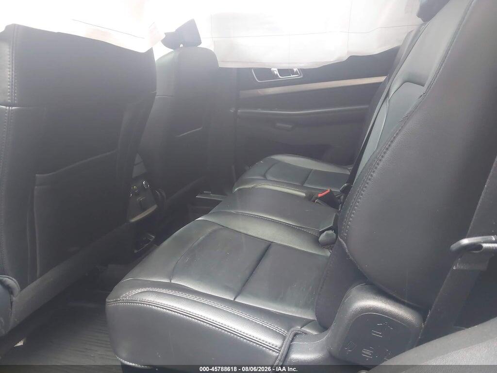 1FM5K8D81JGA01581 2018 FORD EXPLORER photo no. 8