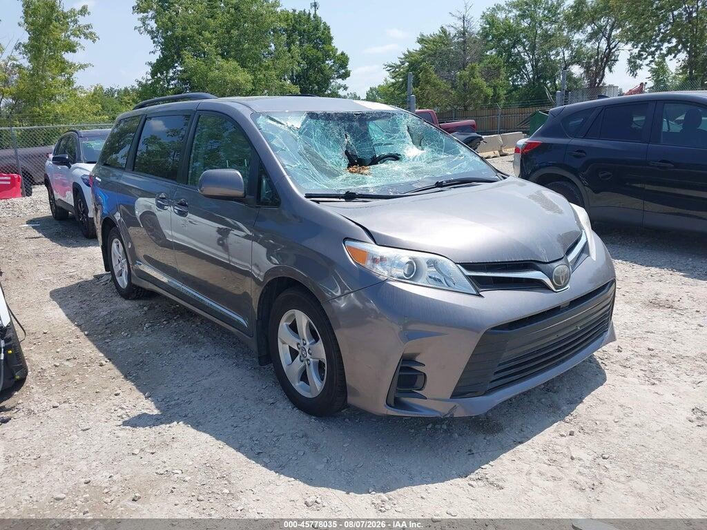 5TDKZ3DC3JS956754 2018 TOYOTA SIENNA photo no. 1