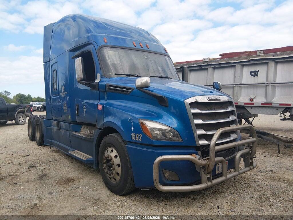3AKJHHDR8JSJM0590 2018 FREIGHTLINER NEW CASCADIA 126 photo no. 1