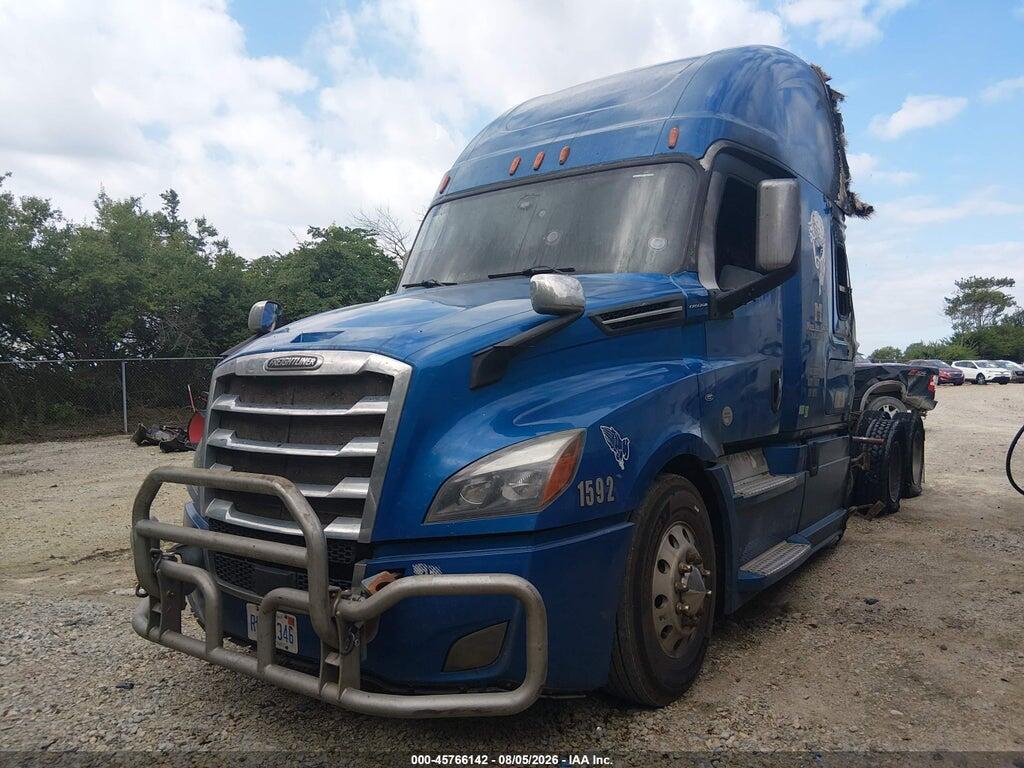 3AKJHHDR8JSJM0590 2018 FREIGHTLINER NEW CASCADIA 126 photo no. 2