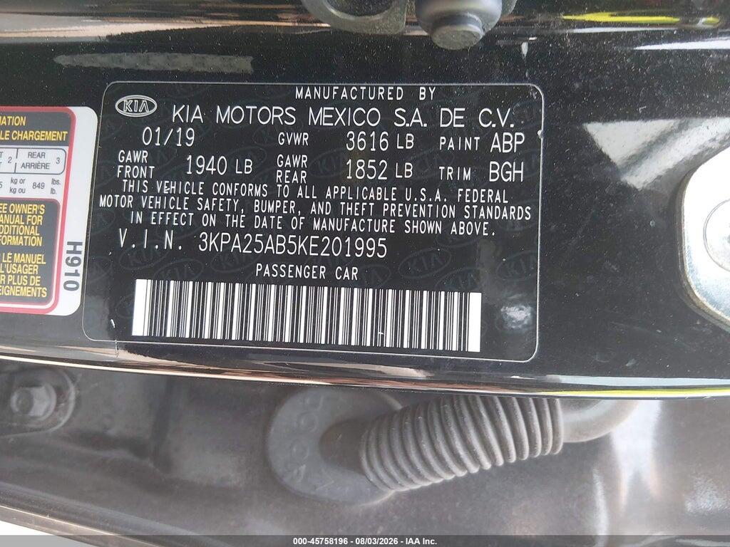 3KPA25AB5KE201995 2019 KIA RIO 5-DOOR photo no. 9