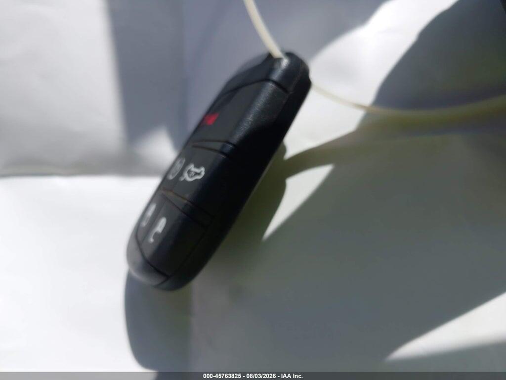 3C4NJDDB8KT780132 2019 JEEP COMPASS photo no. 11