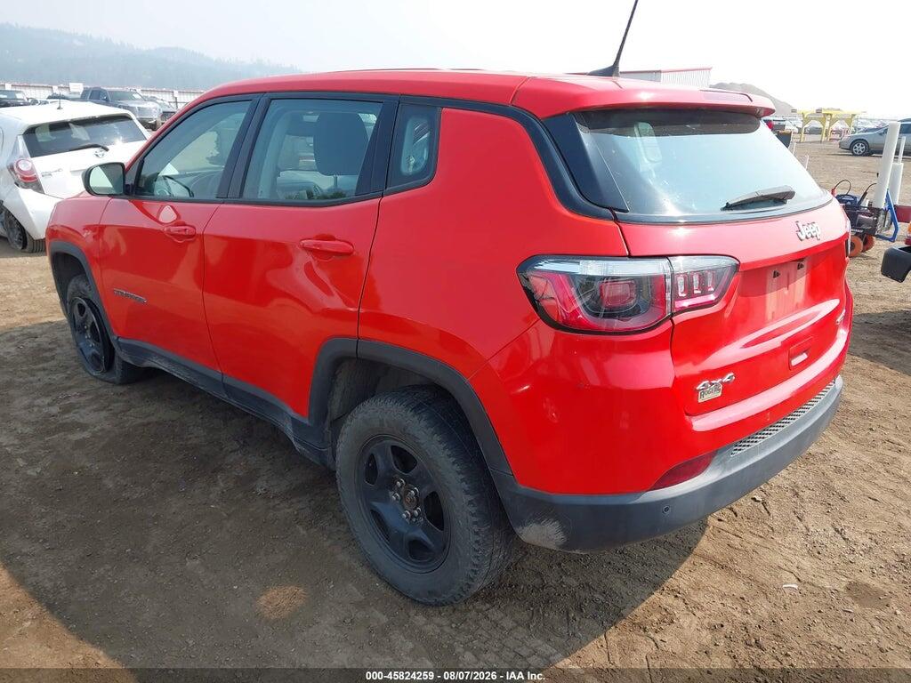 3C4NJDAB3KT767552 2019 JEEP COMPASS photo no. 3