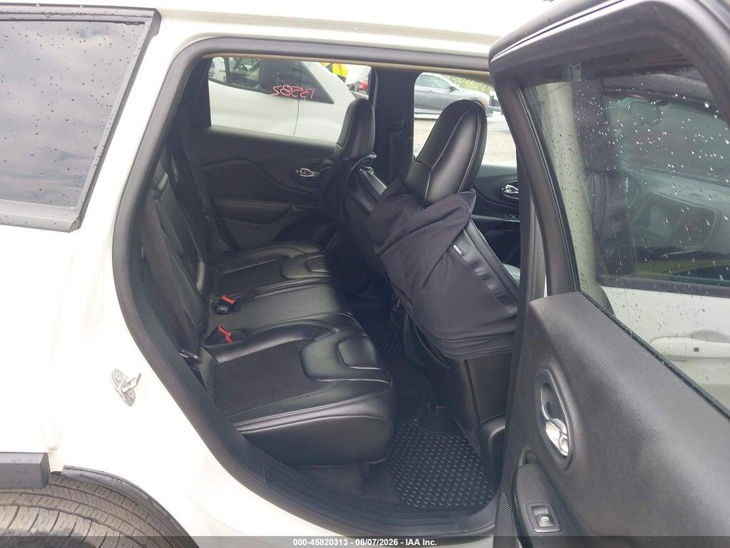 1C4PJMLB5KD322791 2019 JEEP CHEROKEE photo no. 8