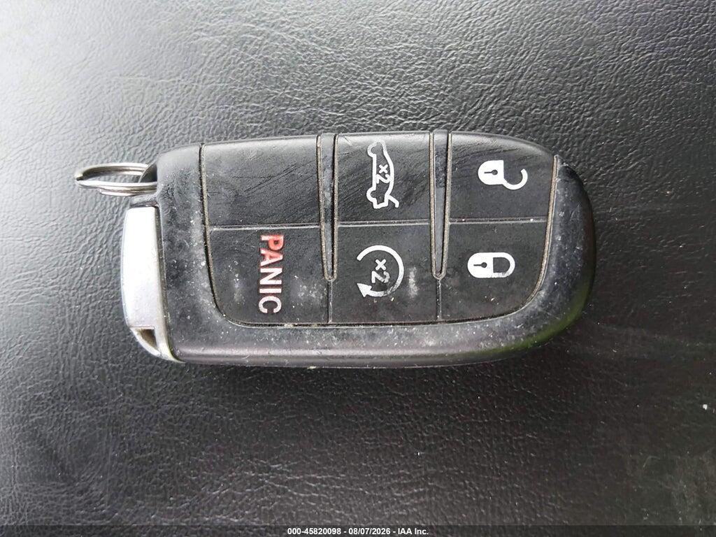 2C3CCAEG7KH704392 2019 CHRYSLER 300 photo no. 11