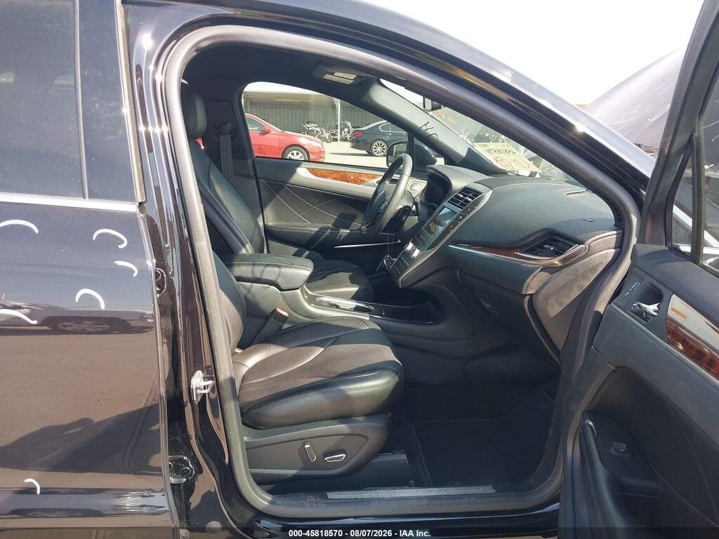5LMCJ1C99KUL26894 2019 LINCOLN MKC photo no. 5