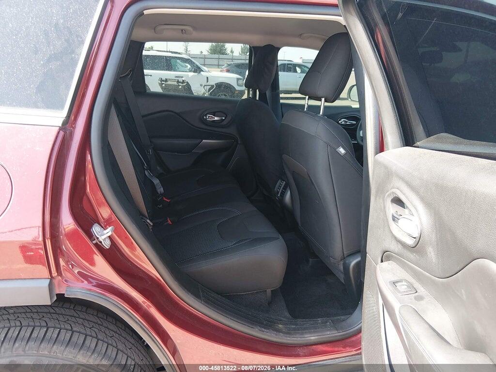 1C4PJMCB8KD212012 2019 JEEP CHEROKEE photo no. 8