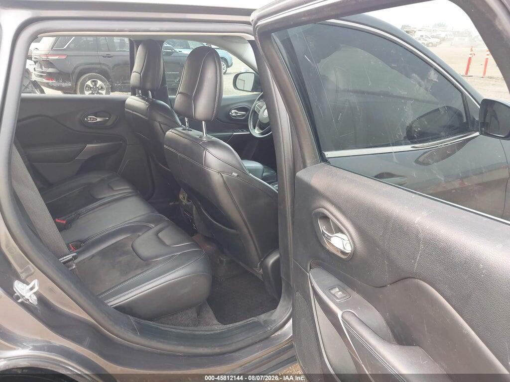 1C4PJMLN2KD143084 2019 JEEP CHEROKEE photo no. 8