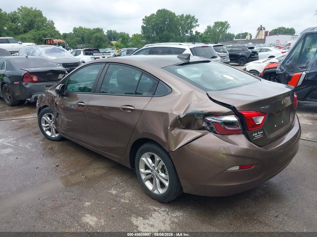 1G1BC5SM0K7109347 2019 CHEVROLET CRUZE photo no. 3