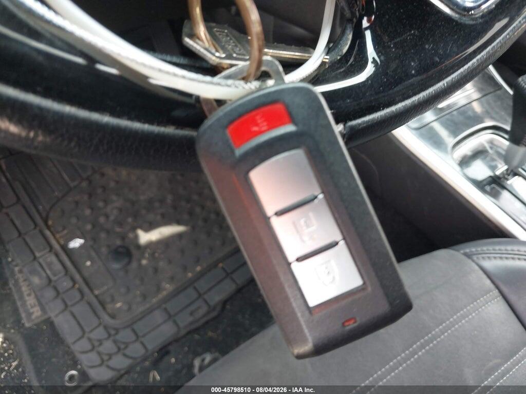 JA4AD3A36KZ035556 2019 MITSUBISHI OUTLANDER photo no. 11