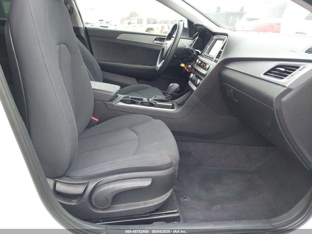5NPE24AF2KH814912 2019 HYUNDAI SONATA photo no. 5