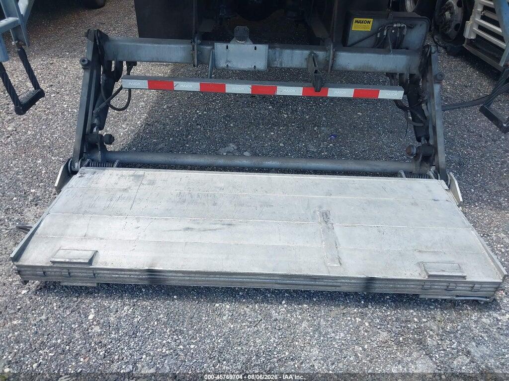 3ALACWFB6KDKH7060 2019 FREIGHTLINER M2 106 photo no. 12