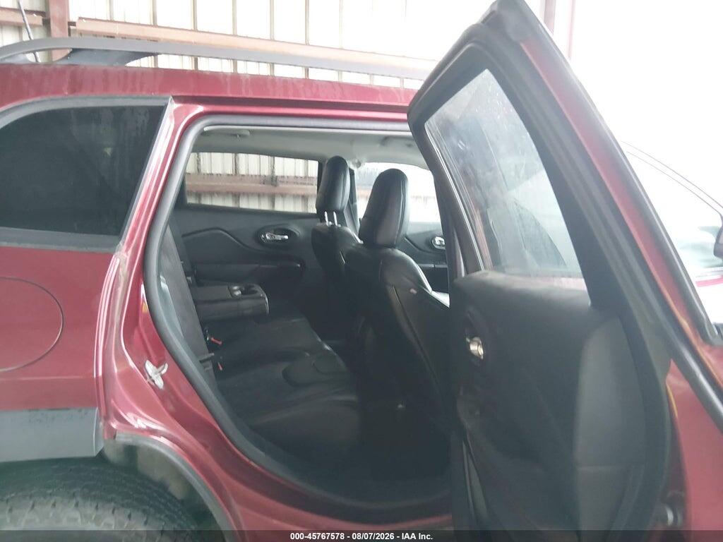 1C4PJMBX3KD328523 2019 JEEP CHEROKEE photo no. 8