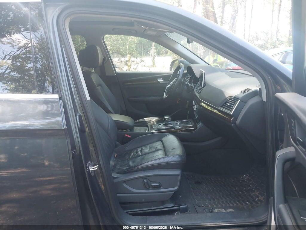 WA1BNAFY1K2024015 2019 AUDI Q5 photo no. 5