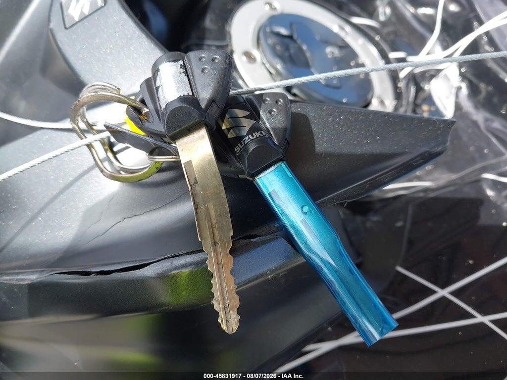 JS1C533B5L7100498 2020 SUZUKI GSX-S750 photo no. 11
