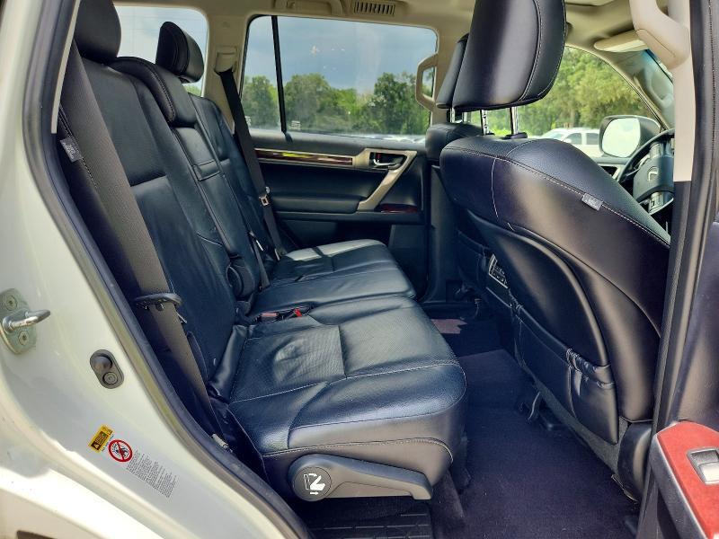 2016 LEXUS GX 460 — Фото 10 из 12