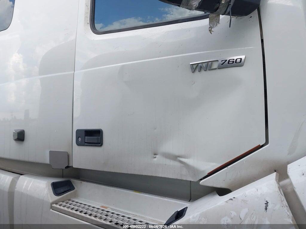 4V4NC9EH2LN247225 2020 VOLVO VNL photo no. 11