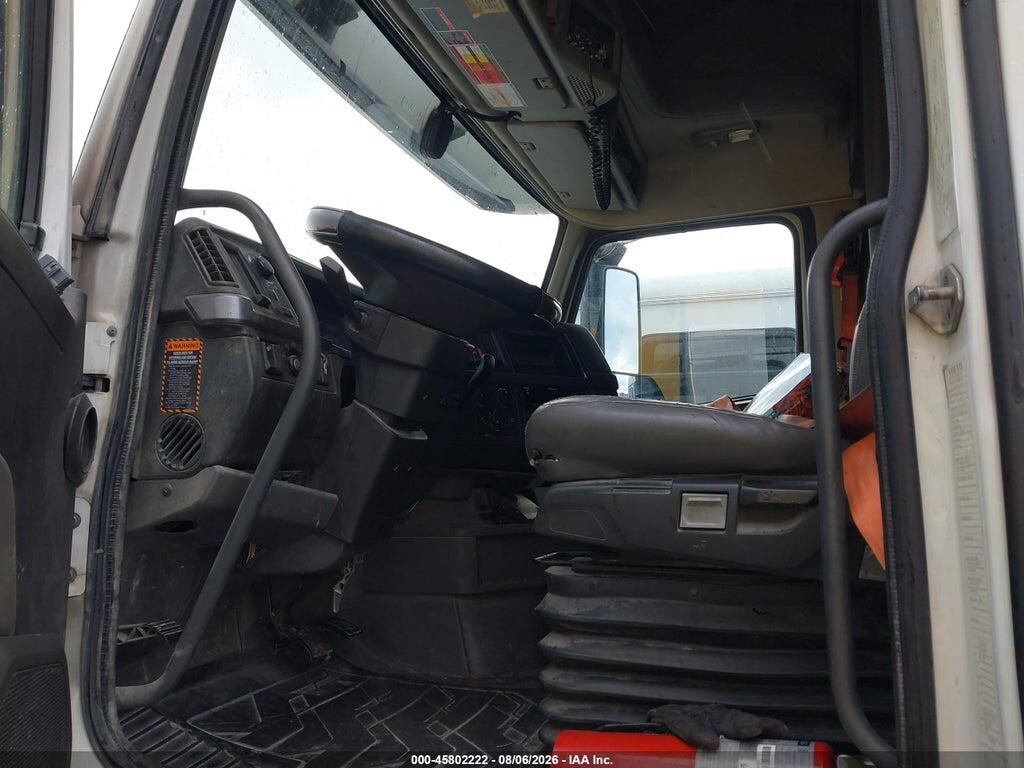 4V4NC9EH2LN247225 2020 VOLVO VNL photo no. 7