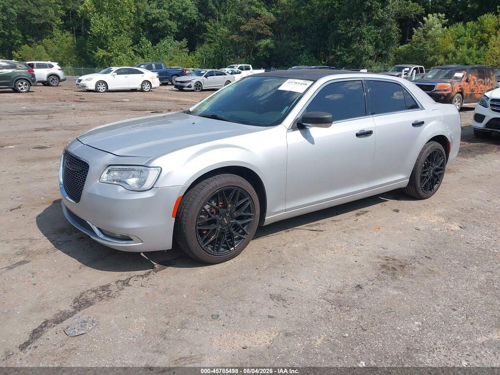 2C3CCAKG5LH146113 2020 CHRYSLER 300 photo no. 2