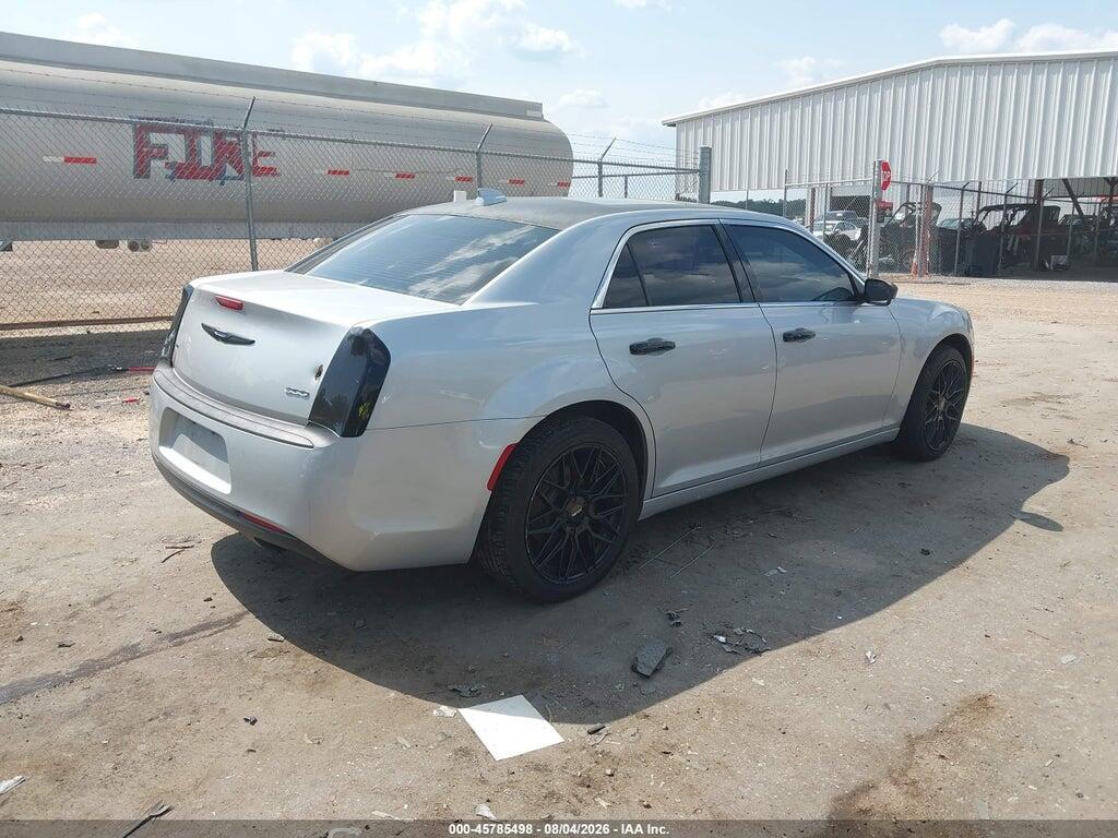 2C3CCAKG5LH146113 2020 CHRYSLER 300 photo no. 4