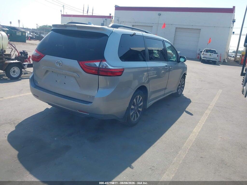 5TDDZ3DC8LS251850 2020 TOYOTA SIENNA photo no. 4