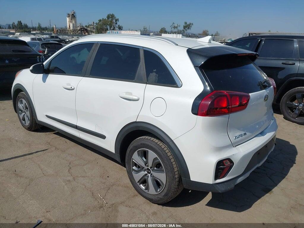 KNDCB3LC4M5471804 2021 KIA NIRO photo no. 3
