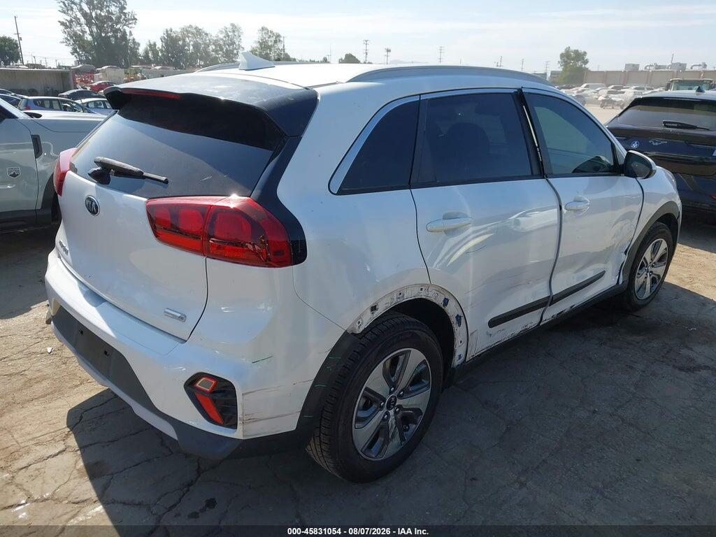 KNDCB3LC4M5471804 2021 KIA NIRO photo no. 4
