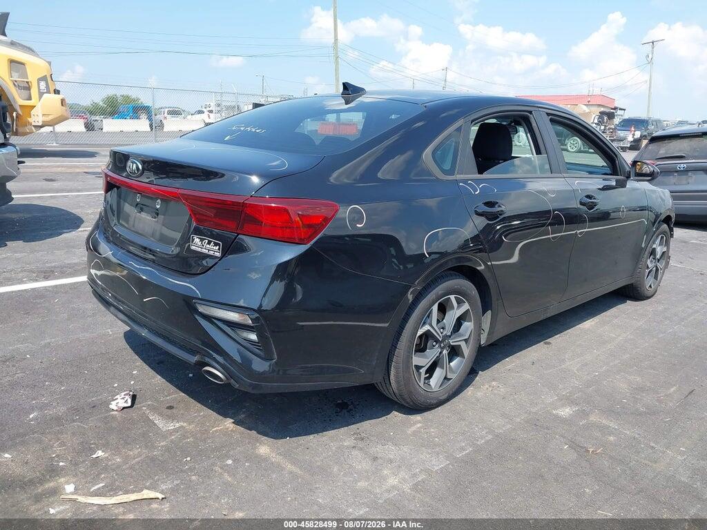 3KPF24AD4ME305608 2021 KIA FORTE photo no. 4