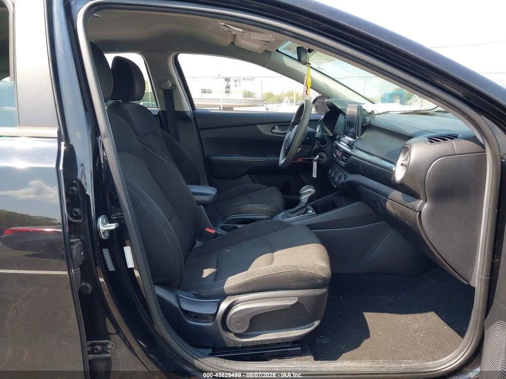 3KPF24AD4ME305608 2021 KIA FORTE photo no. 5