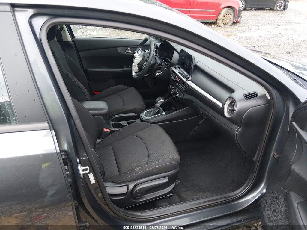 3KPF24AD5ME352985 2021 KIA FORTE photo no. 5