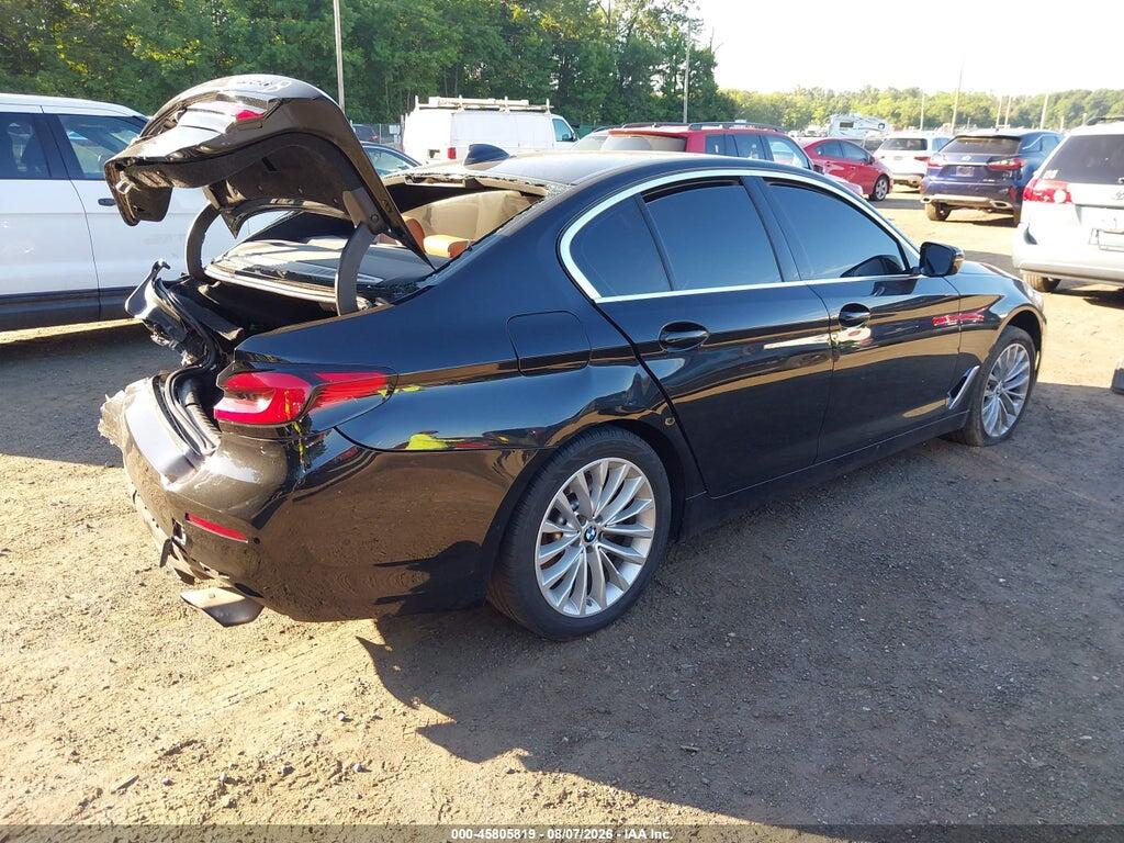 WBA53BJ08MCF52017 2021 BMW 540I photo no. 4