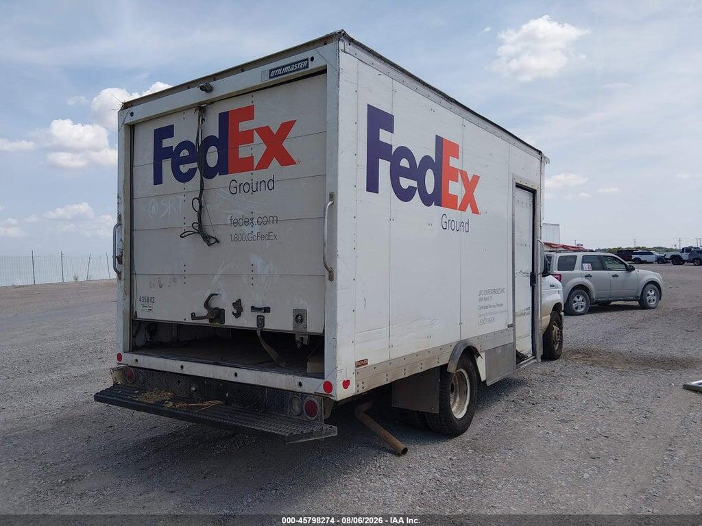 1FDWE3FN2MDC01828 2021 FORD E-350 CUTAWAY photo no. 4