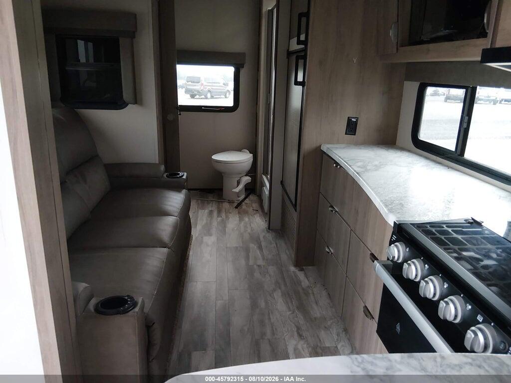 573TE2620M3421393 2021 GRAND DESIGN OTHER photo no. 8