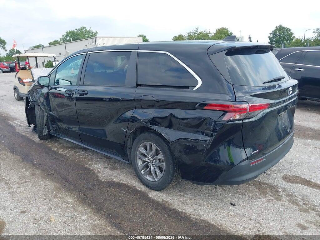 5TDKSKFC1MS013391 2021 TOYOTA SIENNA photo no. 3