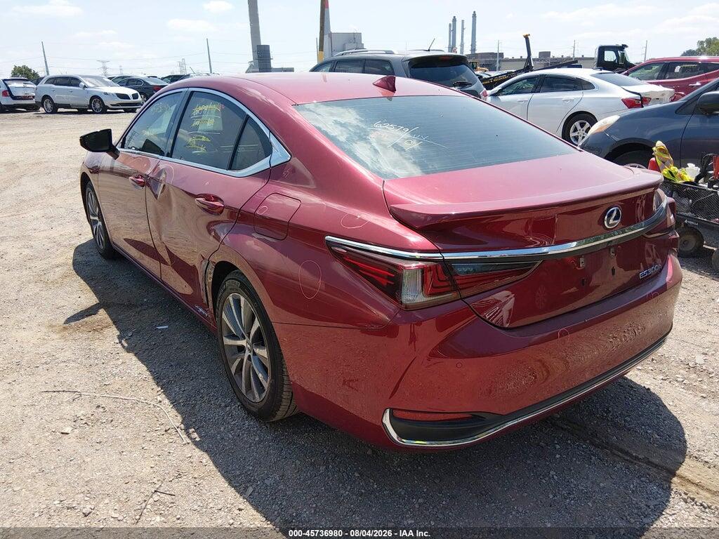 58ADA1C19MU009324 2021 LEXUS ES 300H photo no. 3