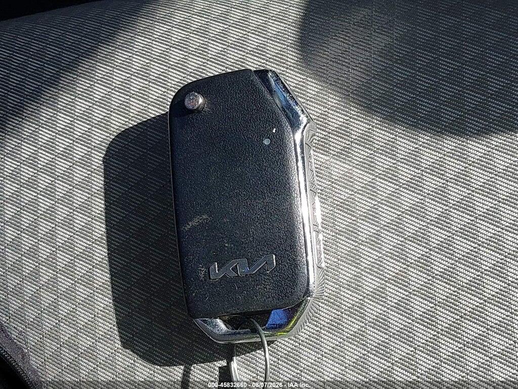 KNDJ23AU8N7153287 2022 KIA SOUL photo no. 11