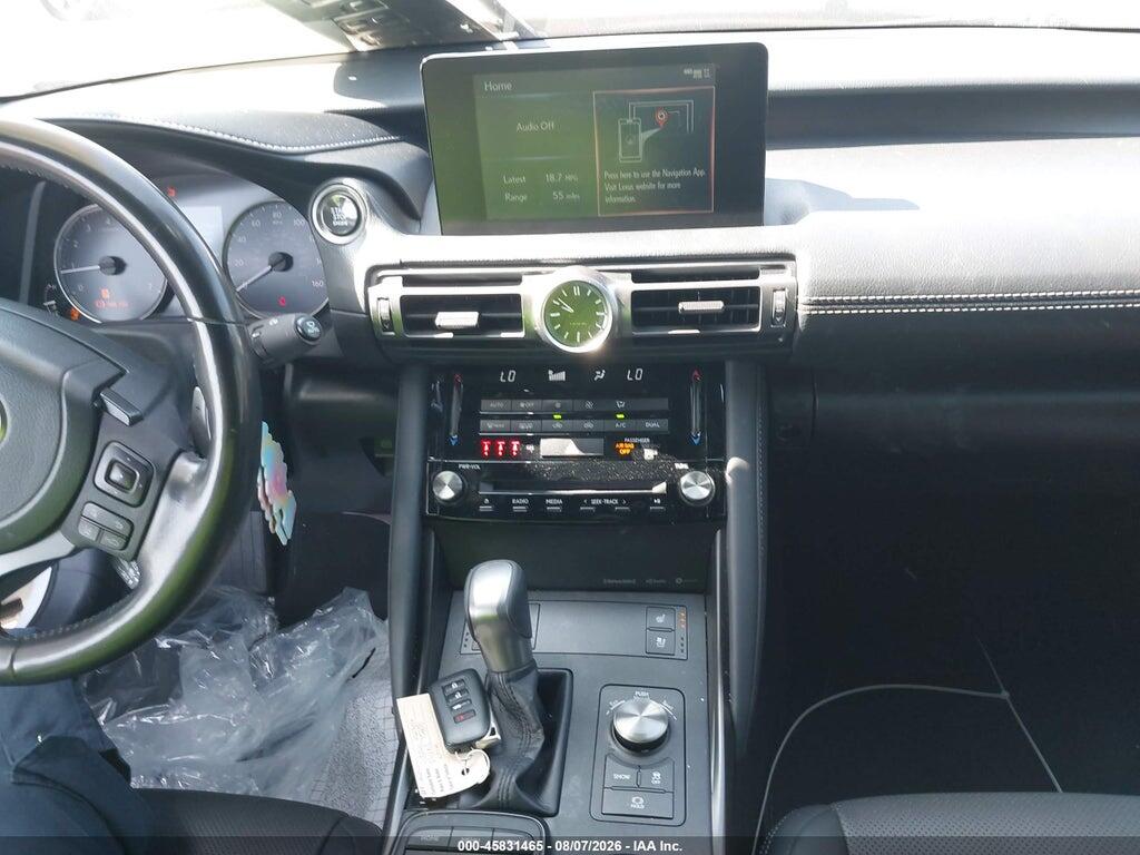JTHDA1D28N5122193 2022 LEXUS IS 300 photo no. 11