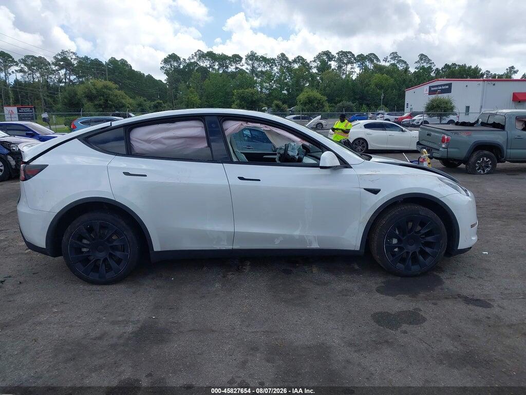 7SAYGDEE9NF535737 2022 TESLA MODEL Y photo no. 12