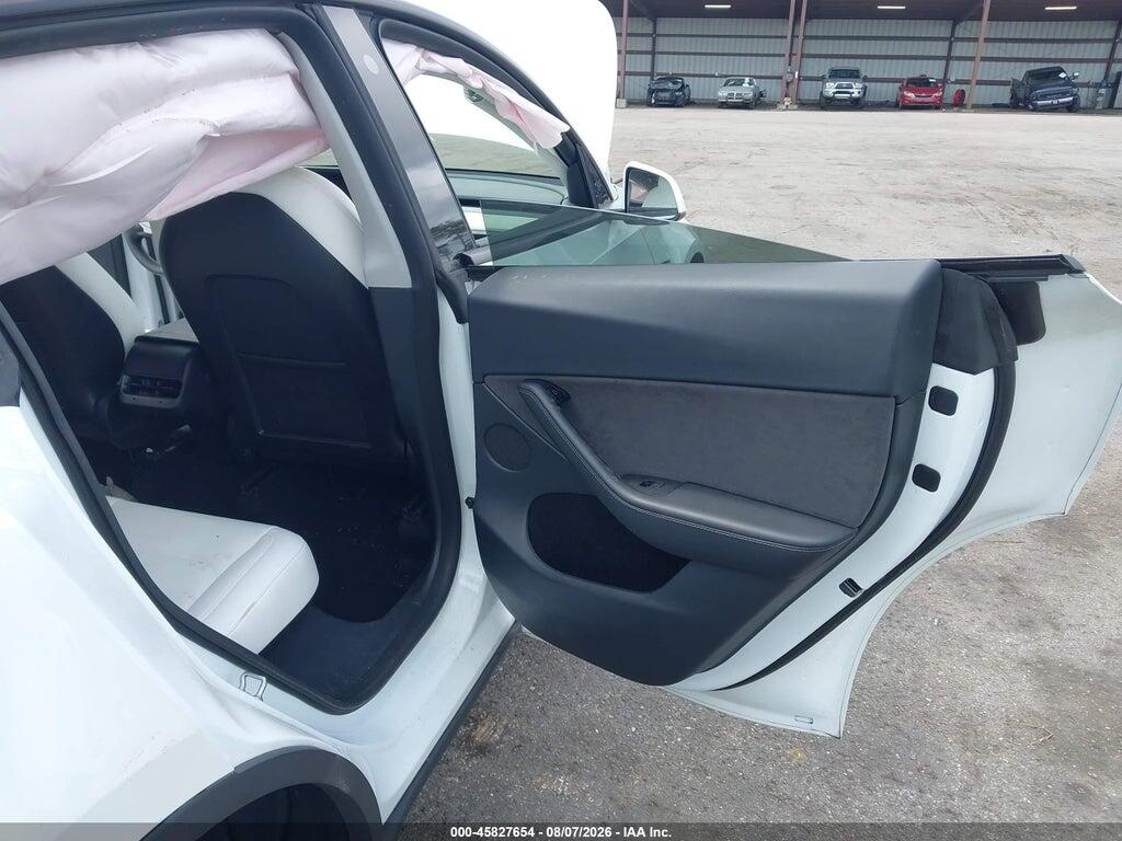 7SAYGDEE9NF535737 2022 TESLA MODEL Y photo no. 8
