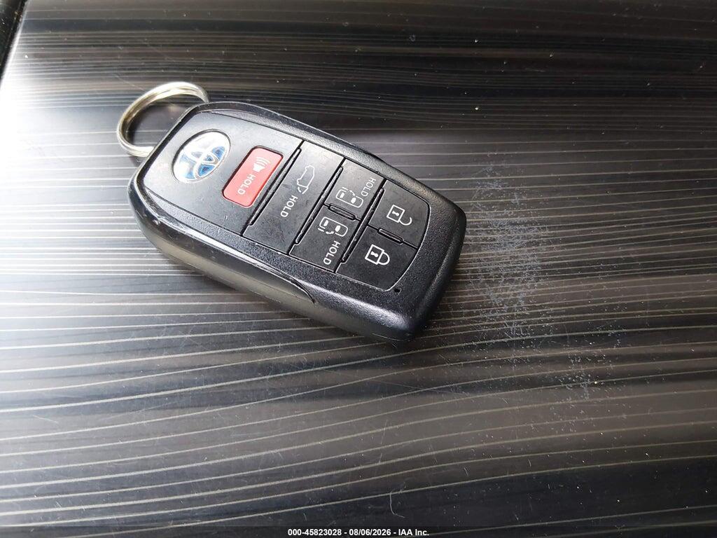 5TDERKEC3NS093577 2022 TOYOTA SIENNA photo no. 11