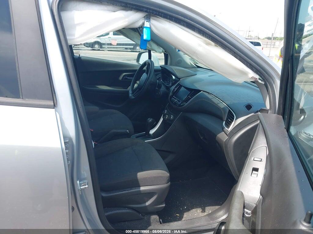 KL7CJKSM6NB526745 2022 CHEVROLET TRAX photo no. 5